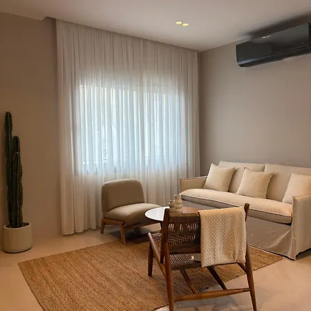 Maya Potidaia Apartment *