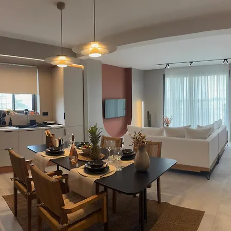 Maya Potidaia 아파트