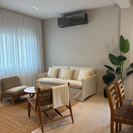 Maya Potidaia * נאה פוטידאה