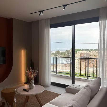 아파트 Maya Potidaia