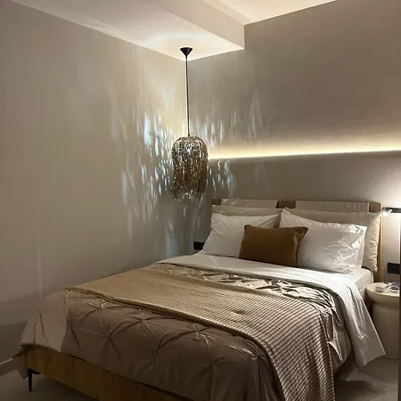 דירה Maya Potidaia *