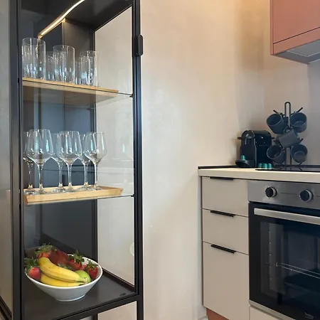 Maya Potidaia * נאה פוטידאה