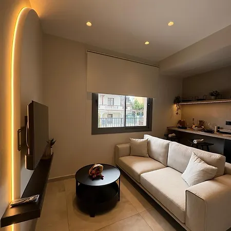 아파트 Maya Potidaia